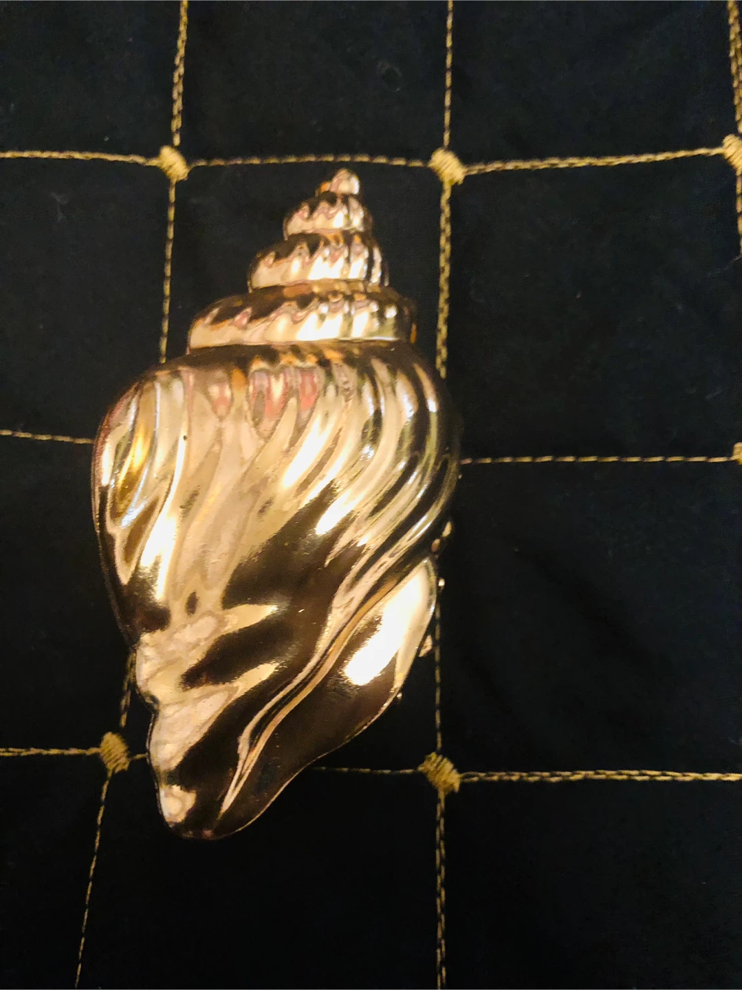 Gold Seashell Claw Clip - photo 2