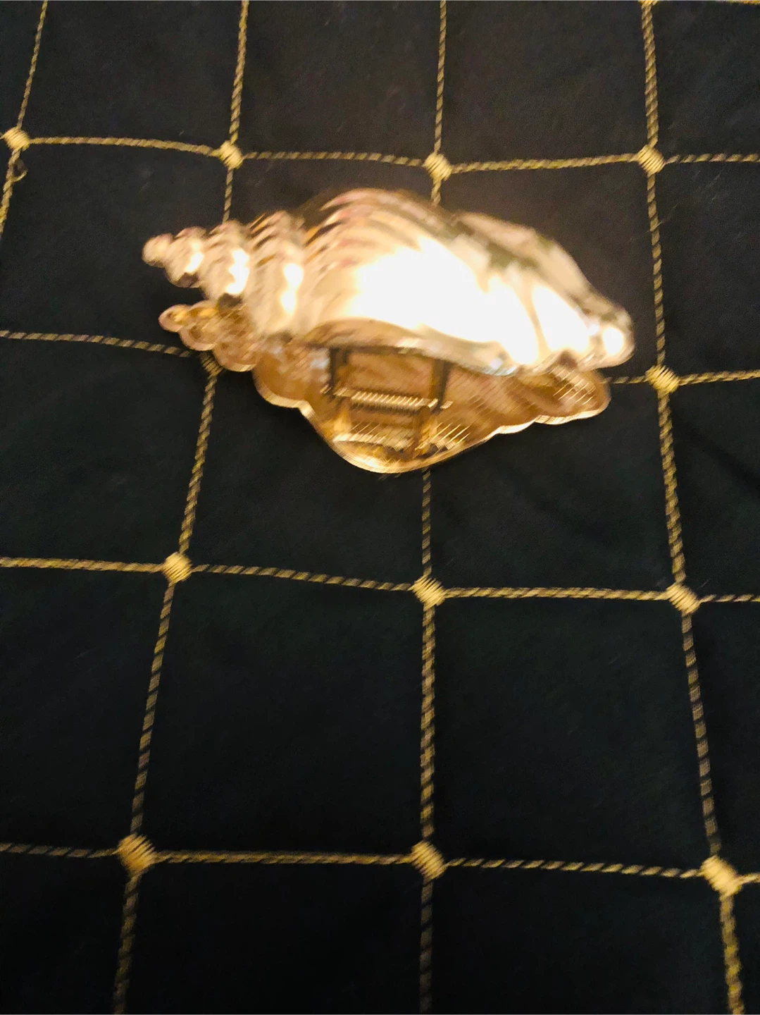Gold Seashell Claw Clip - photo 3