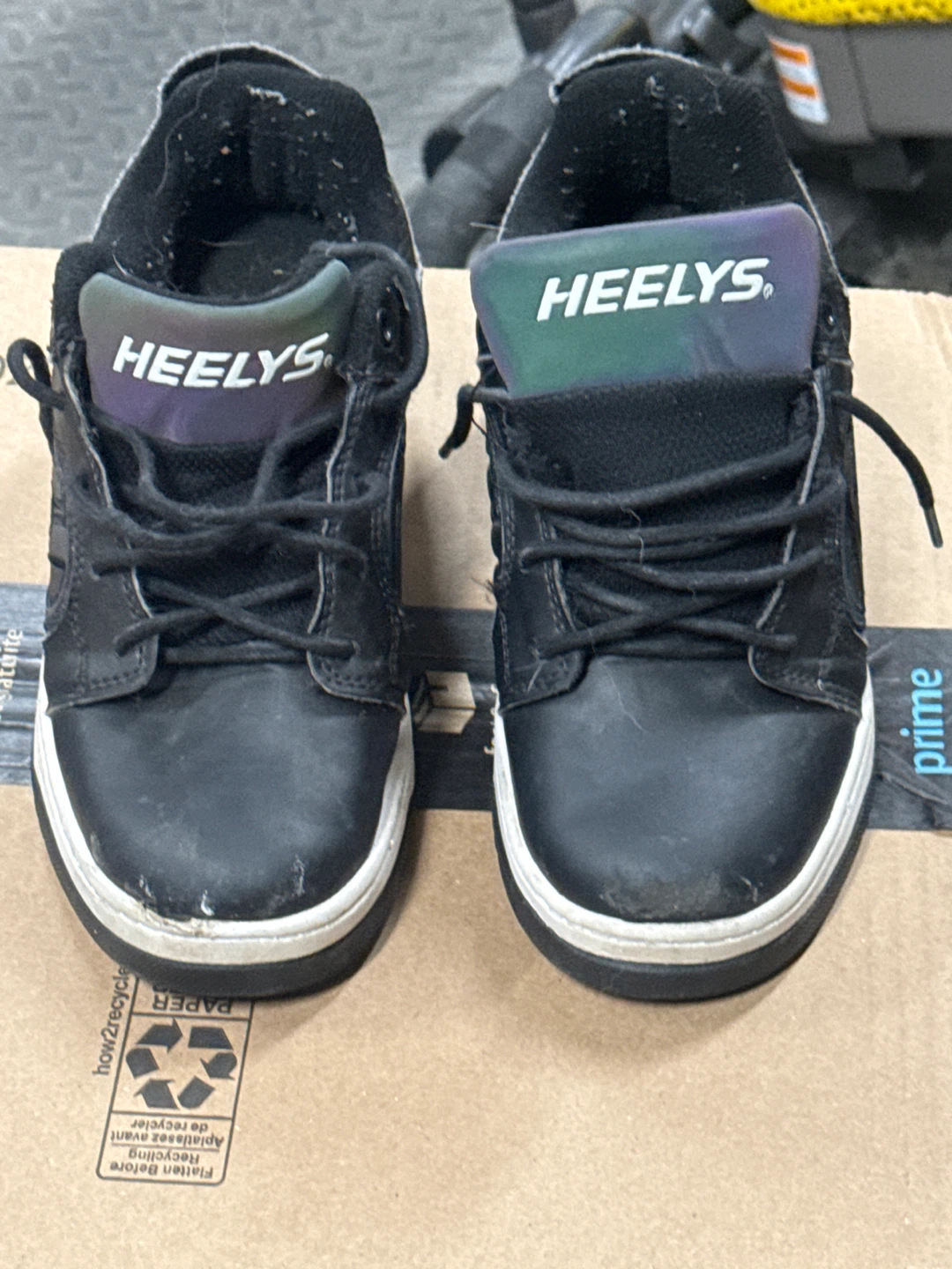 Heelys Black Roller Shoes