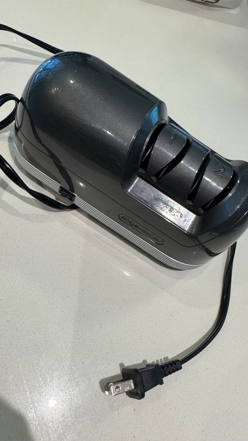 EdgeKeeper Electric Knife Sharpener