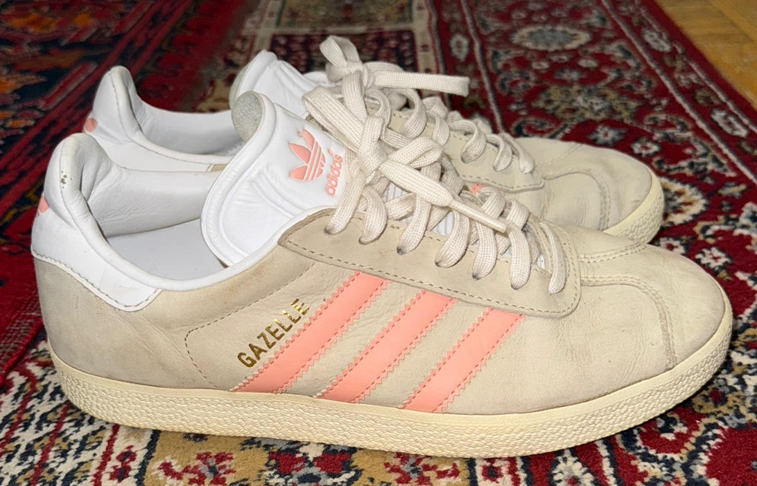 Adidas Gazelle Cream & Coral Sneakers