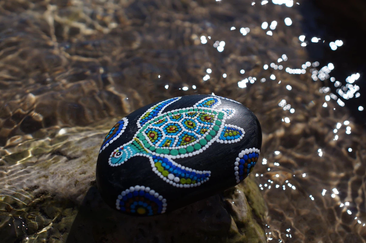 Hand-Painted Turtle with dots - photo 2