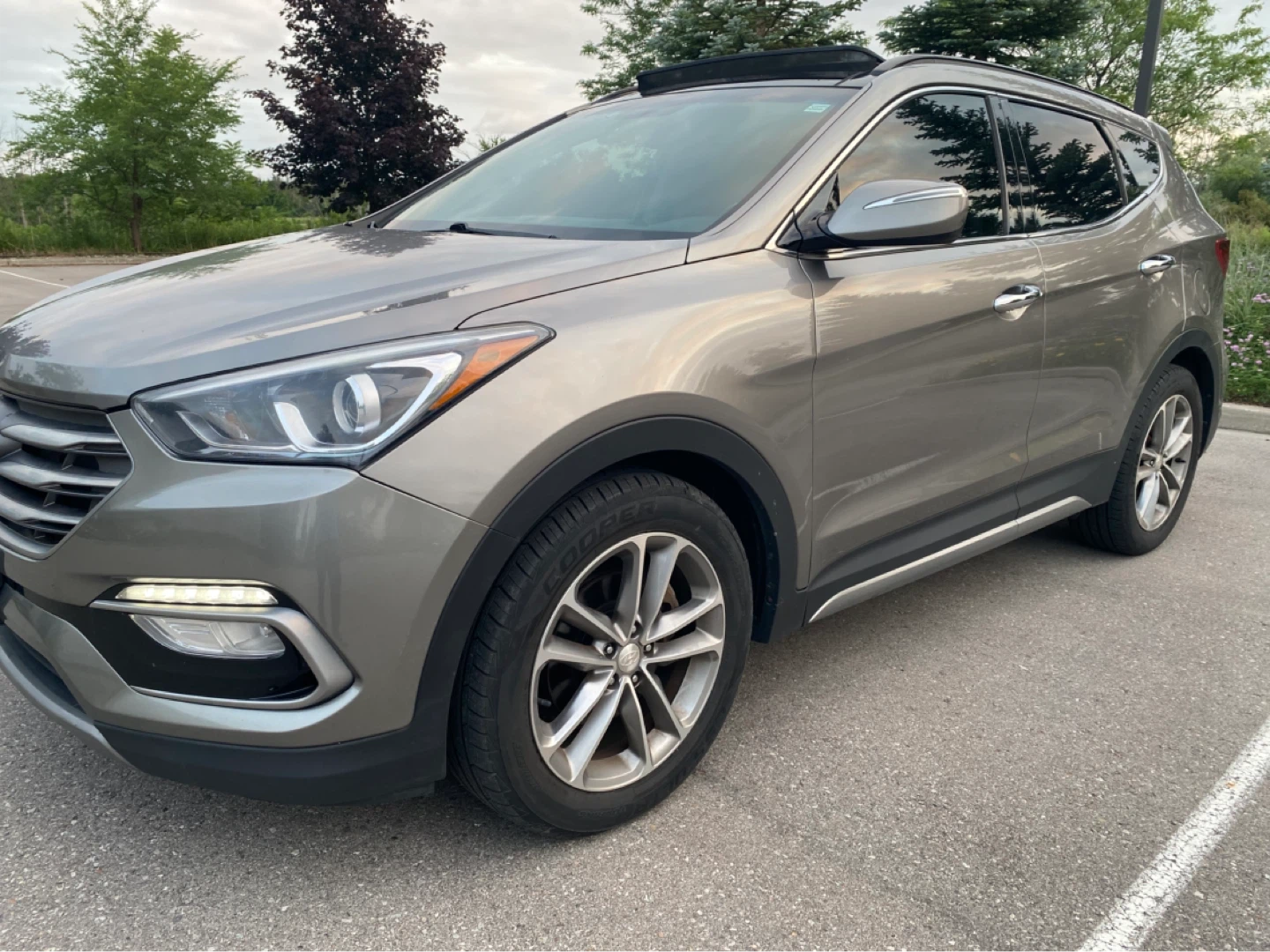 Hyundai Santa Fe Limited AWD SUV