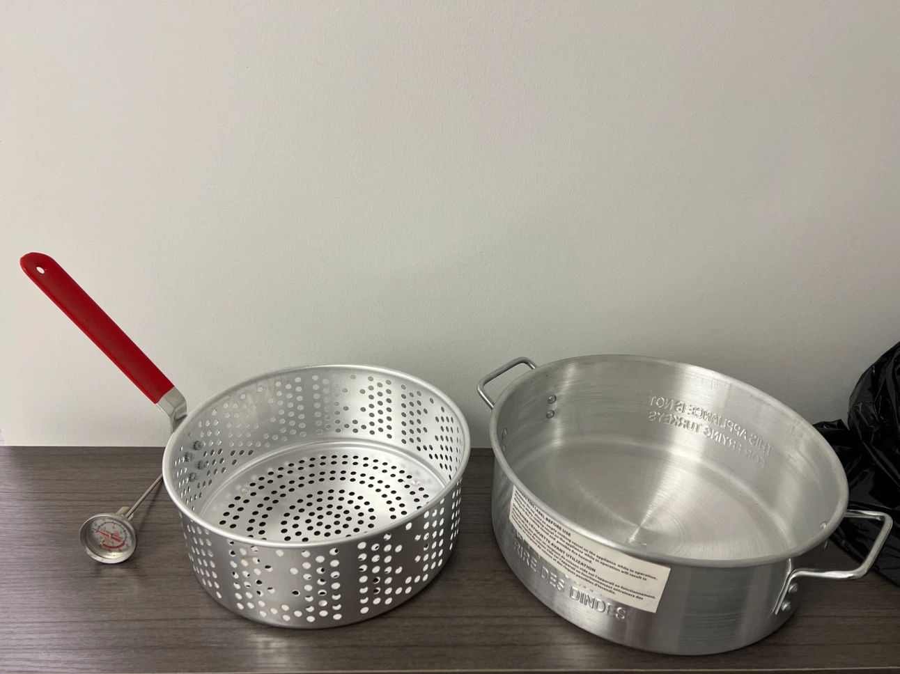 Deep Fryer Pot with Basket and Thermometer