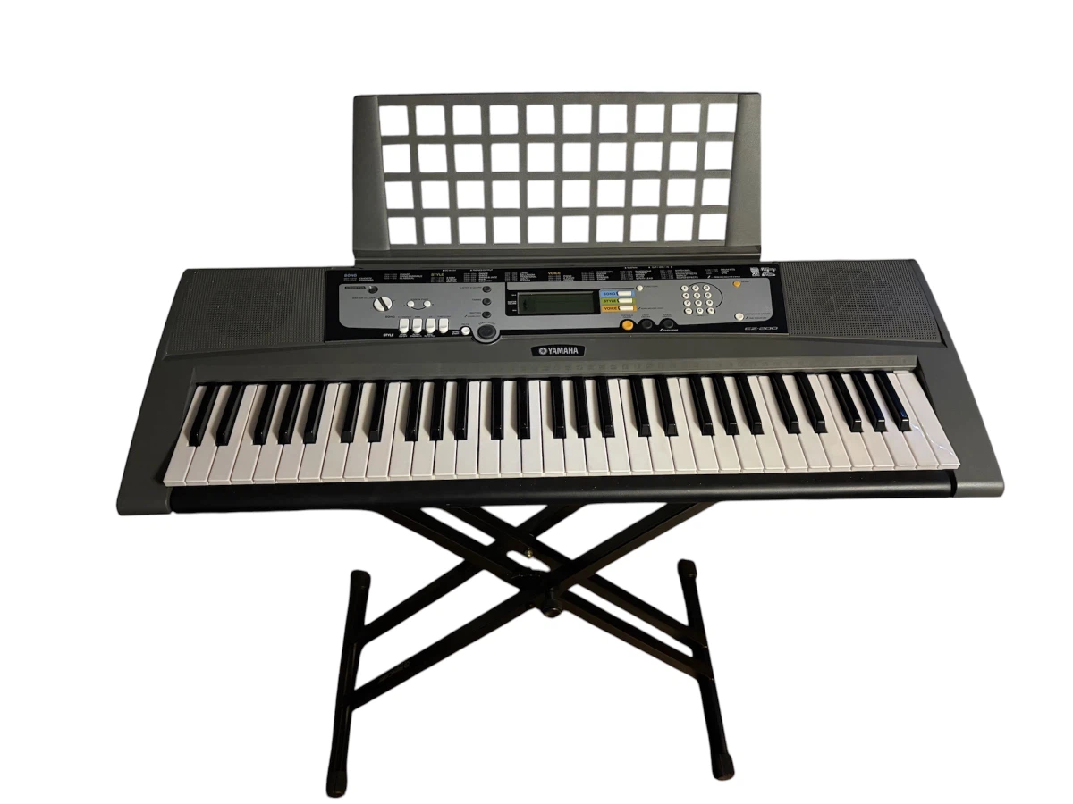 Yamaha EZ-200 Keyboard with Stand