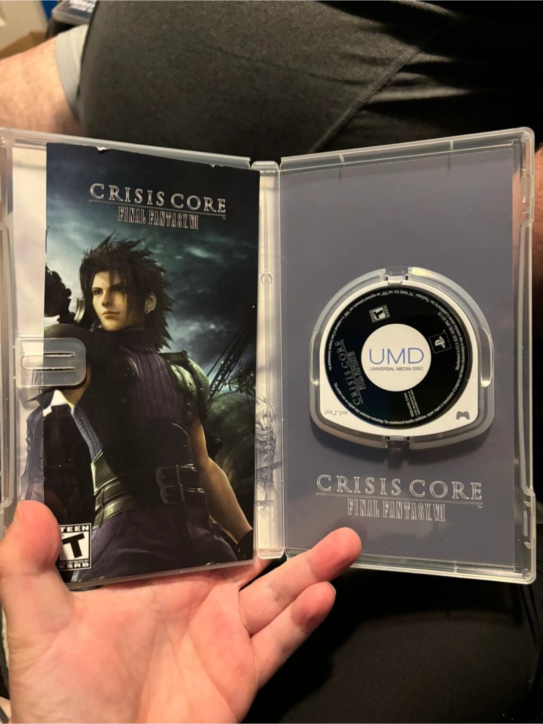 Crisis Core: Final Fantasy VII - Sony PSP - photo 3
