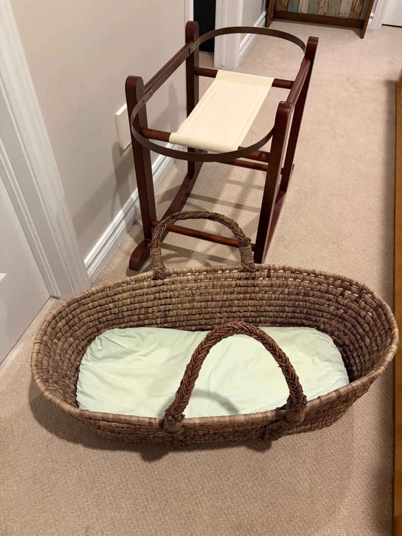 Restoration Hardware Baby & Child Moses Basket - photo 3