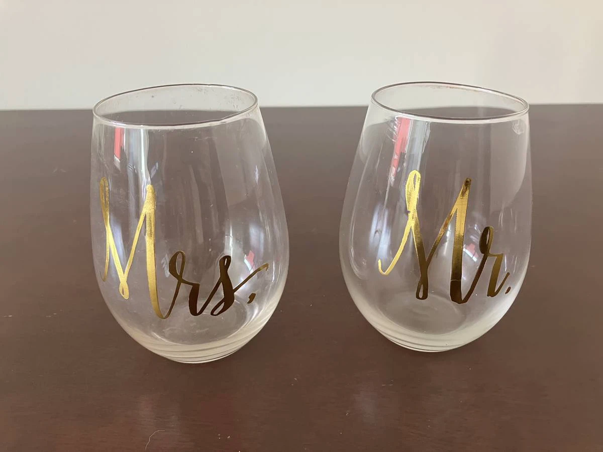 Mr. & Mrs. Wedding Stemless Wine Glasses