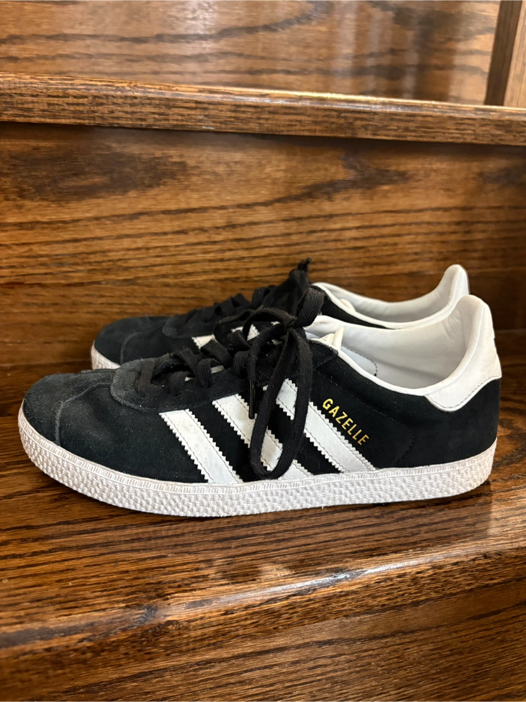 Adidas Kids Size 3.5 Black and White Gazelle Shoes - photo 2
