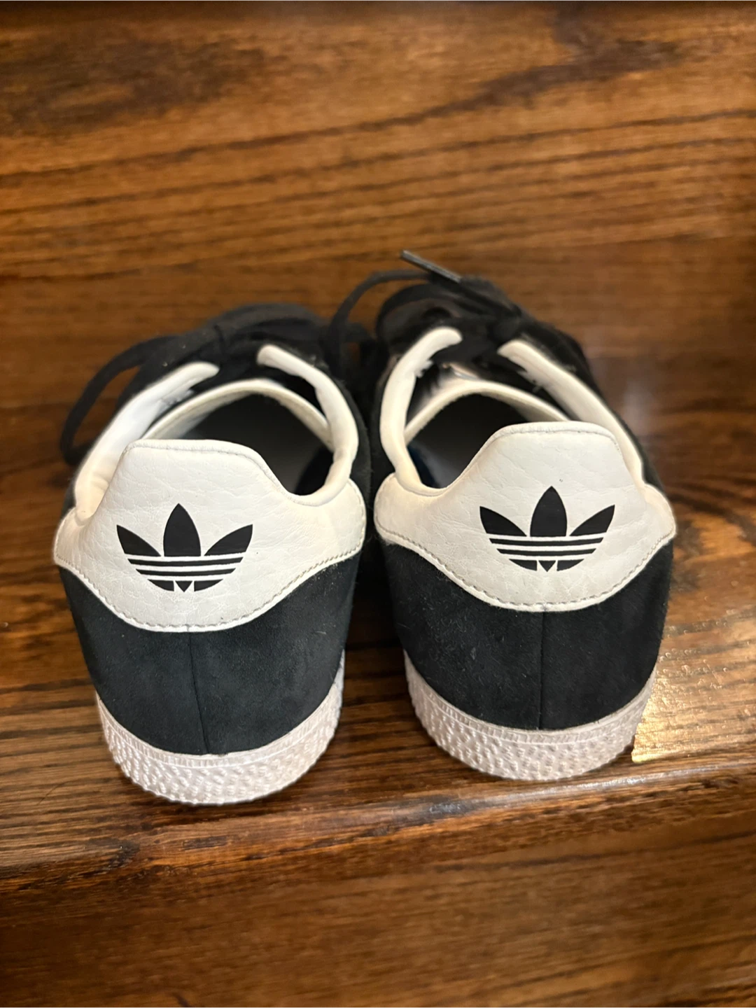 Adidas Kids Size 3.5 Black and White Gazelle Shoes - photo 4