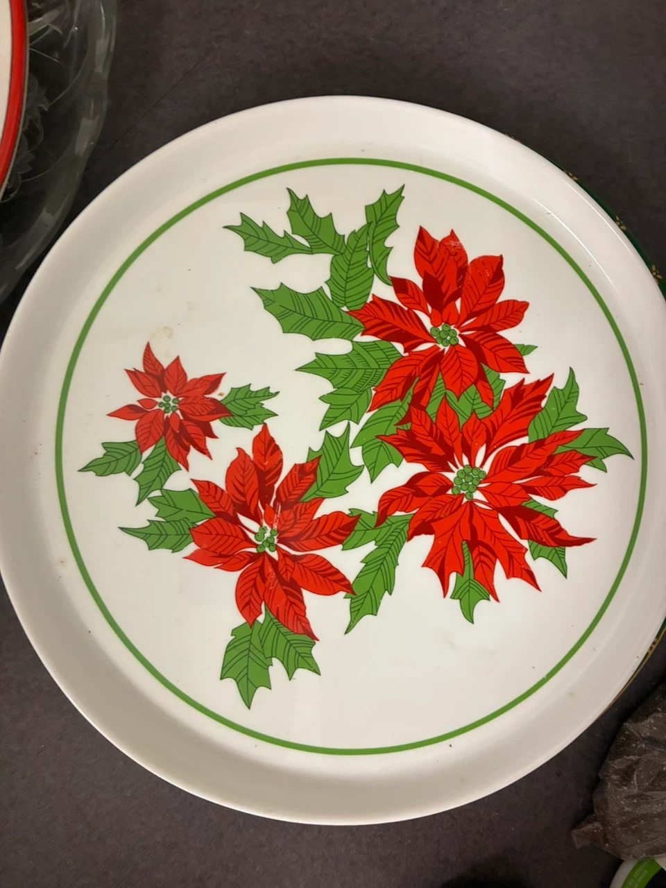 Round Tray with Poinsettias