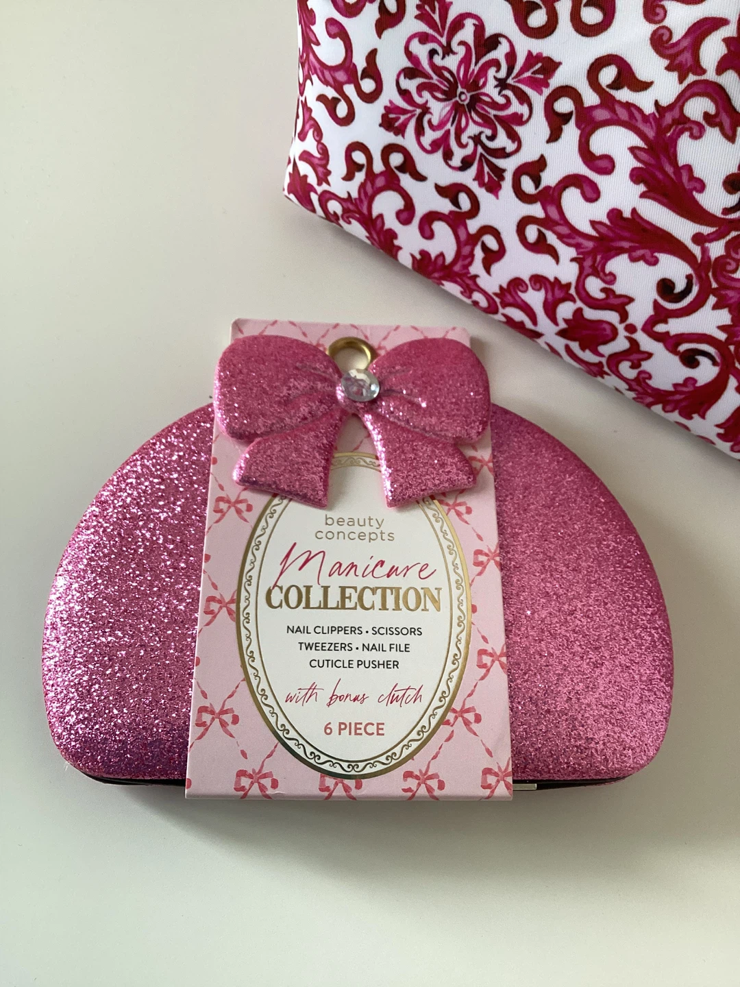New Simon Chang Cosmetic Bag and Manicure Set - photo 2