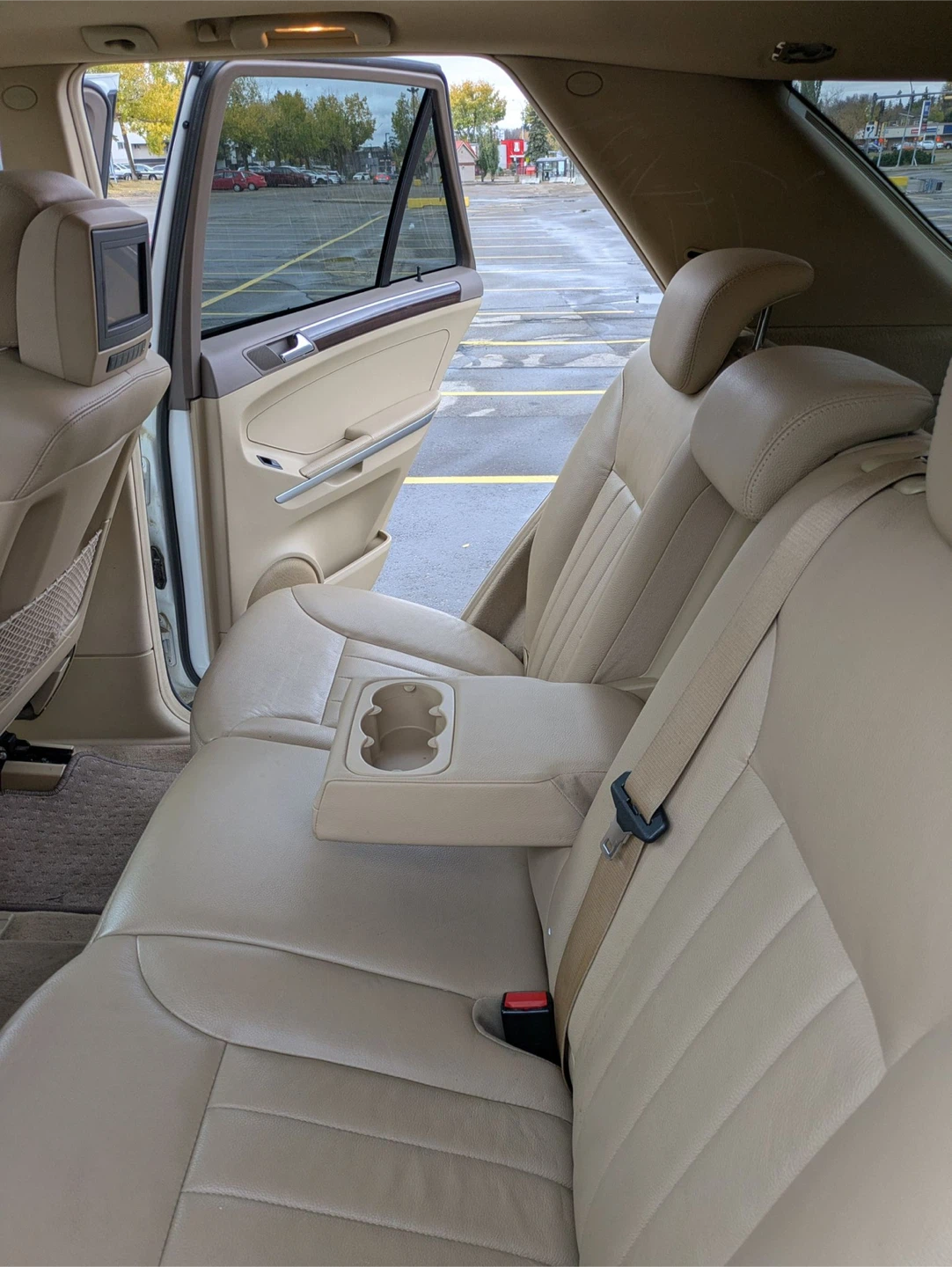 2007 Mercedes-Benz ML350 Last Lady Driven – AS IS - photo 5