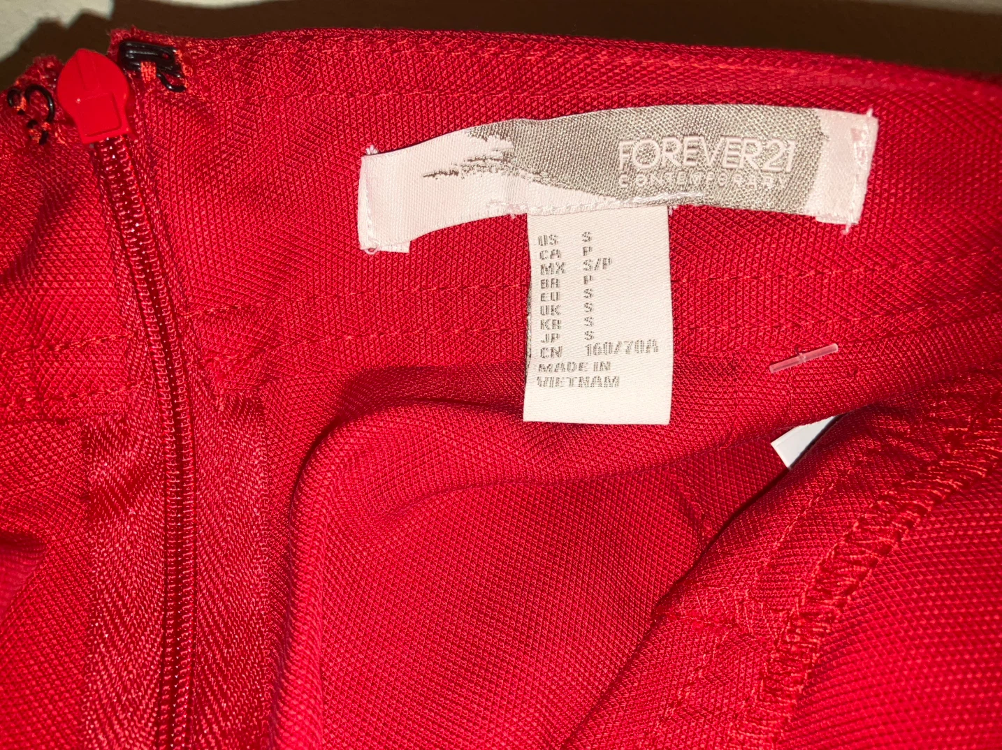 New-Forever 21 Red Skirt Size S - photo 2