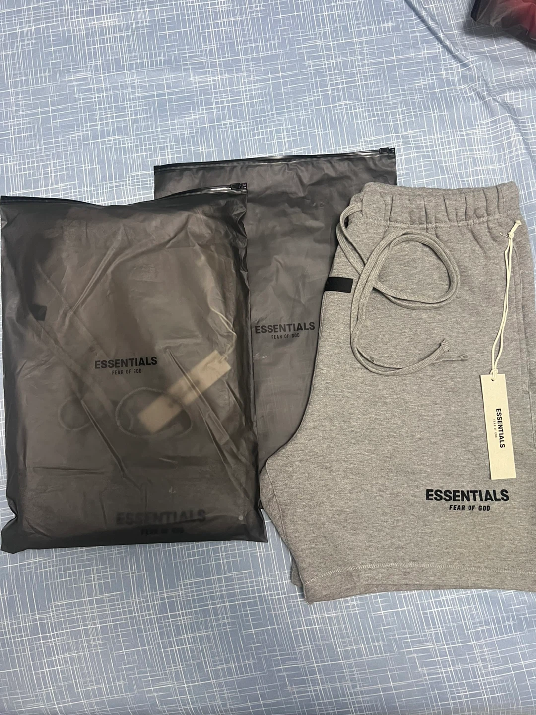 [HIGH QUALITY] Dark Oatmeal Essential shorts - photo 2