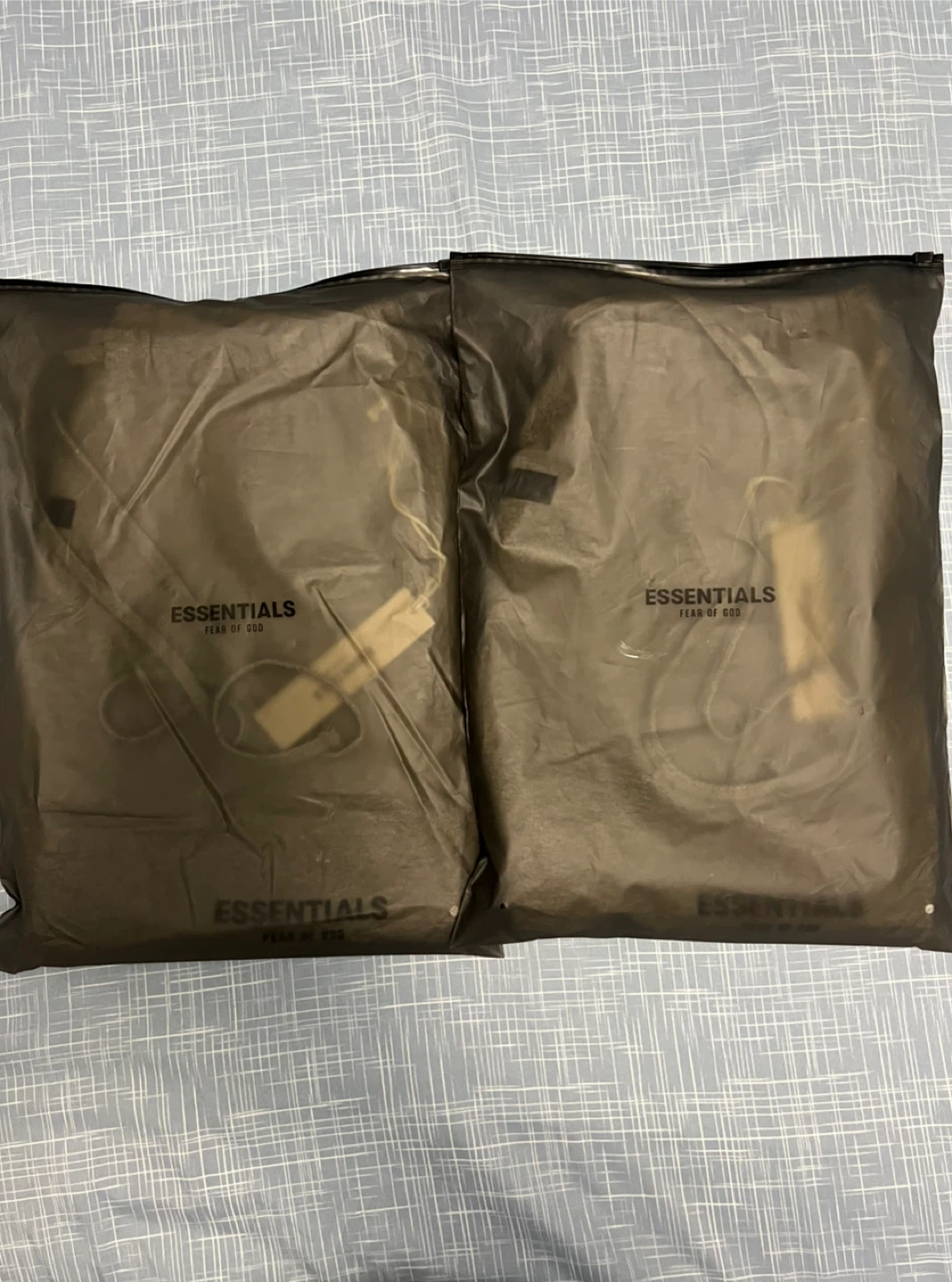 [HIGH QUALITY] Dark Oatmeal Essential shorts