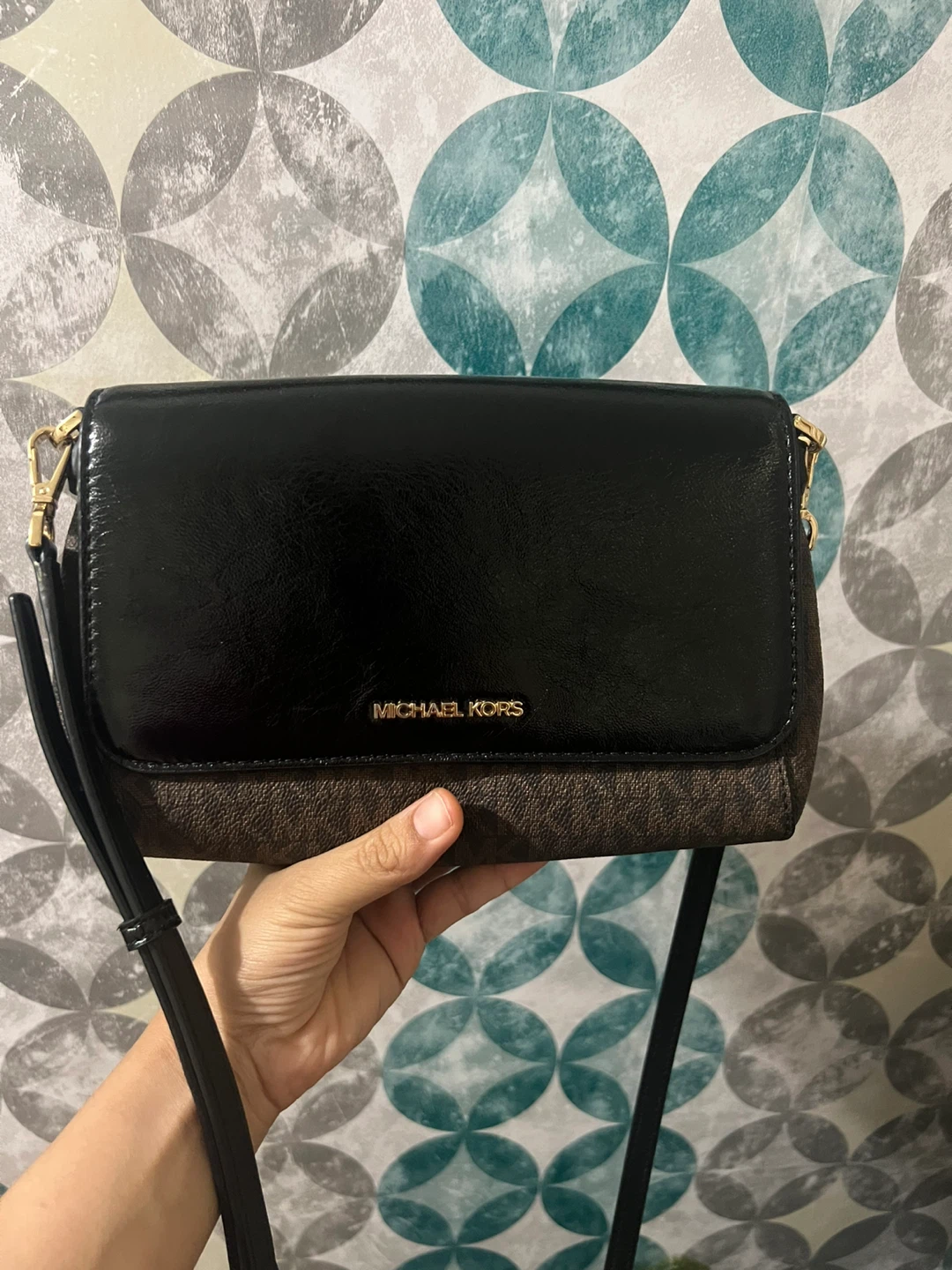 Michael Kors / MK Shoulder Bag - used once