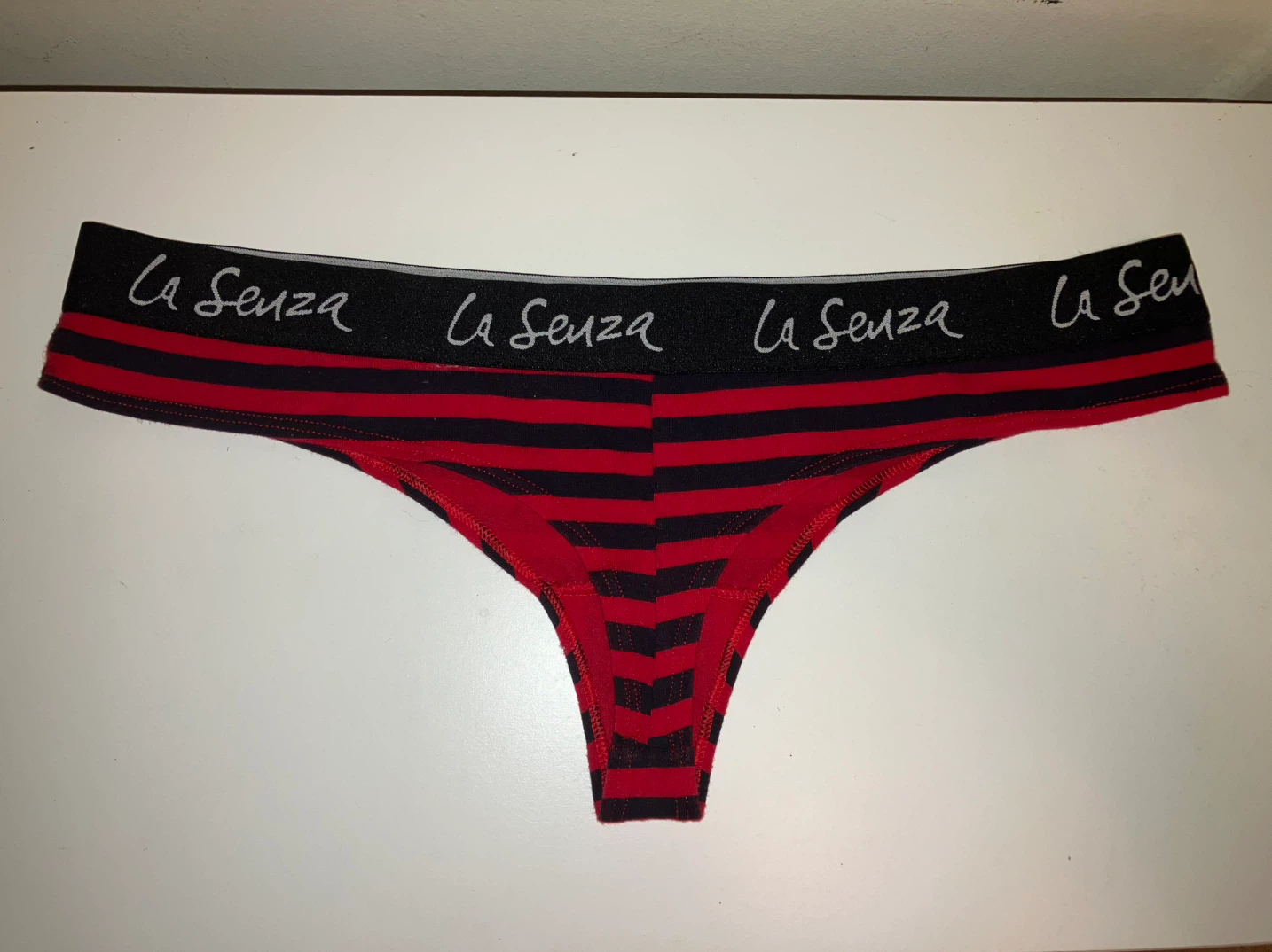 La Senza Red & Black Striped Thong L/G - photo 2