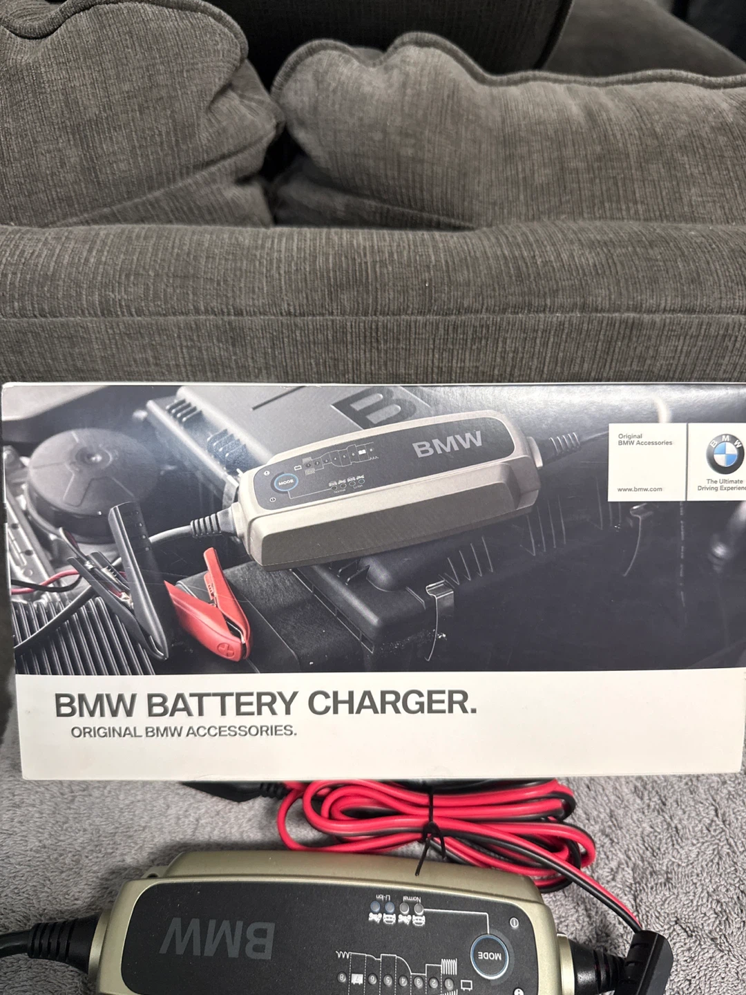 BMW Battery Charger - photo 2