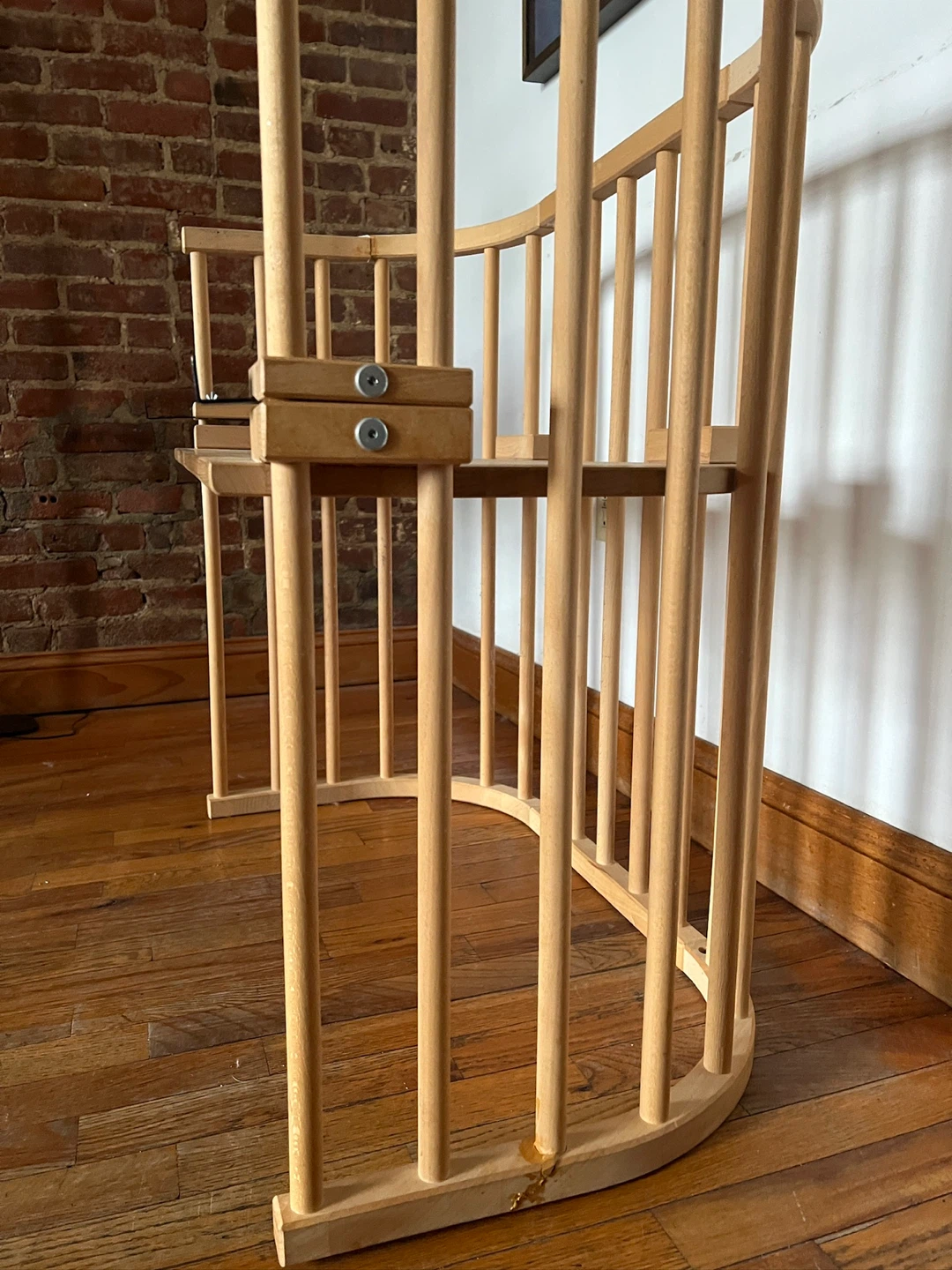 Wooden Baby Crib with Mattress - photo 4