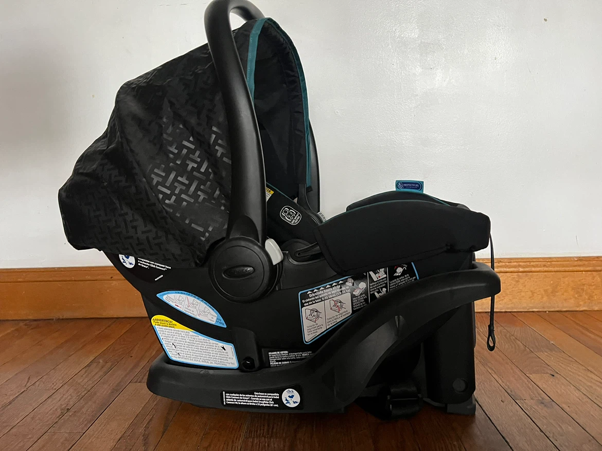 Infant Car Seat - photo 2