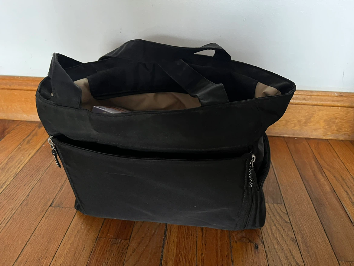 Breastmilk Pump Tote Bag with accessories