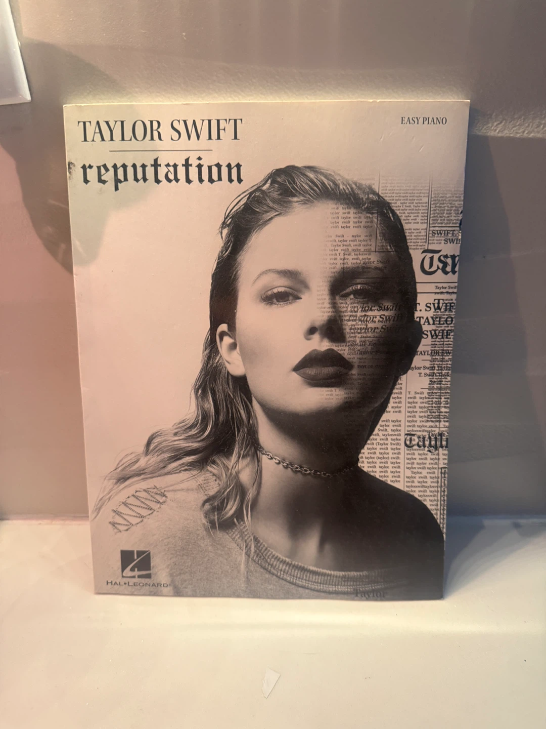 Taylor Swift Reputation Easy Piano Sheet Music Book