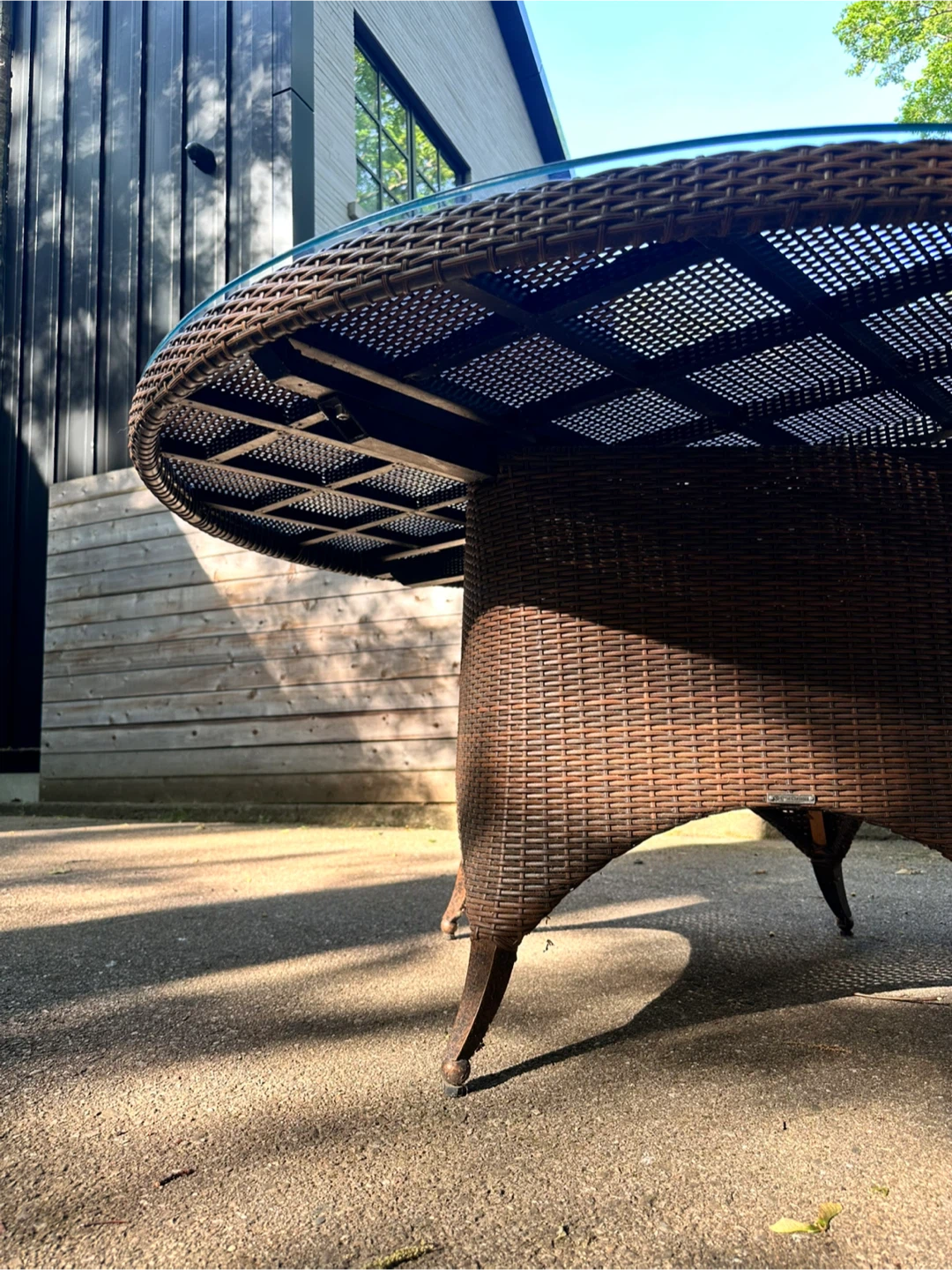 Round Outdoor Wicker Patio Dining Table with Glass Top & Cover - photo 4