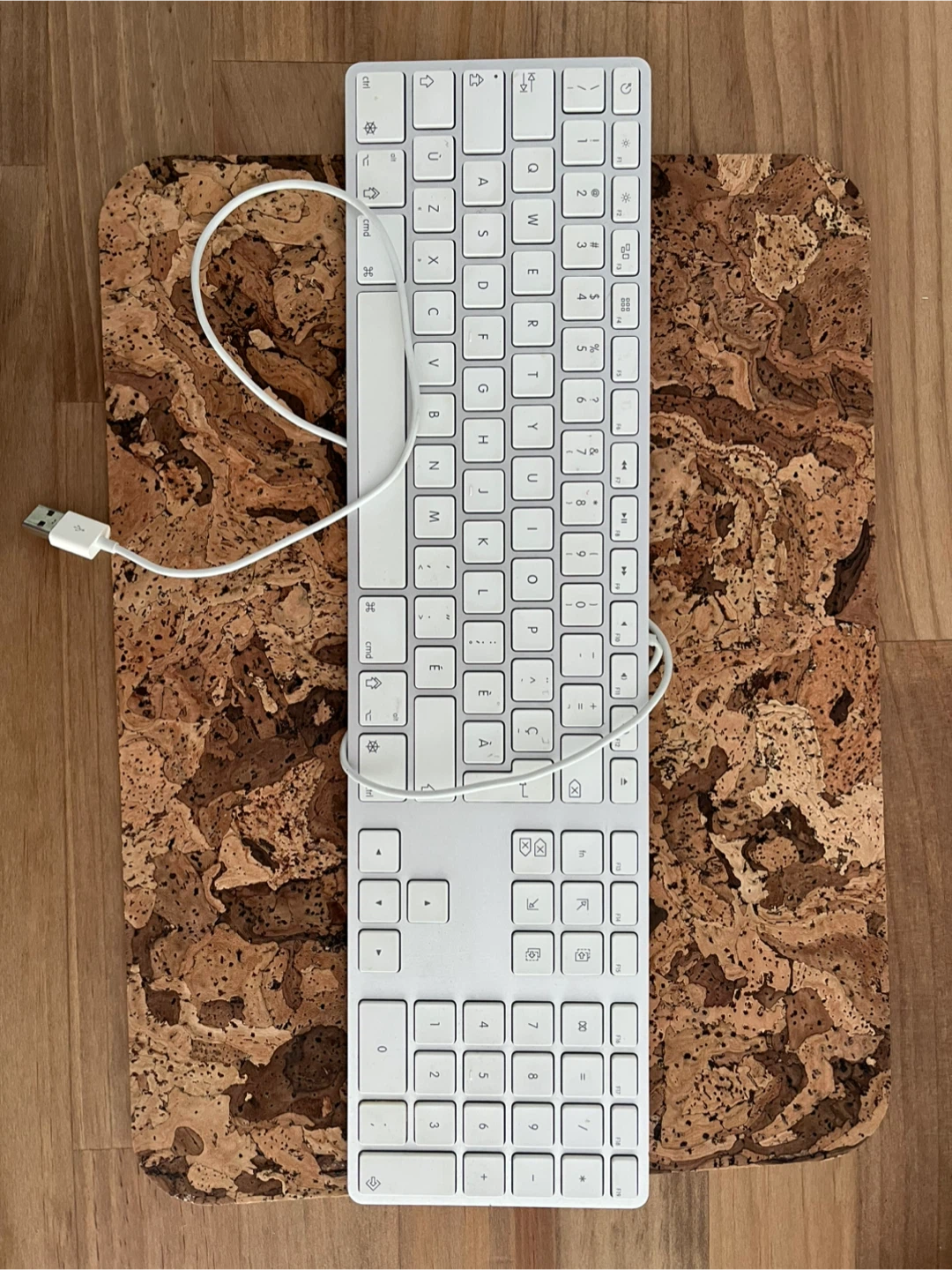Apple Magic French Keyboard with Numeric Keypad