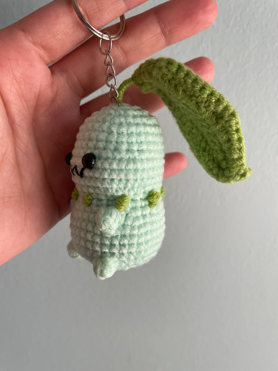 Crocheted "Chikorita" Keychain - photo 2