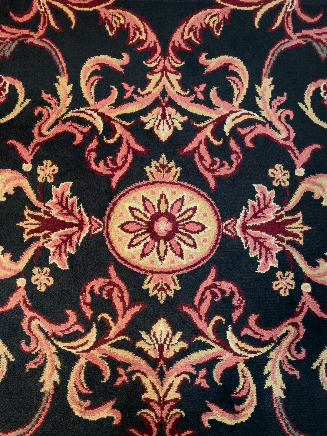 Large Vintage Oriental Weavers Area Rug, 1970’s - photo 4