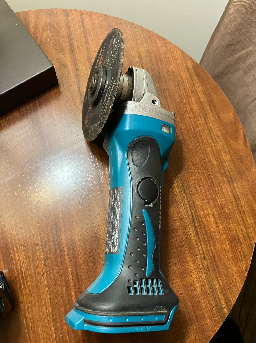 Makita Grinder (Very good condition)