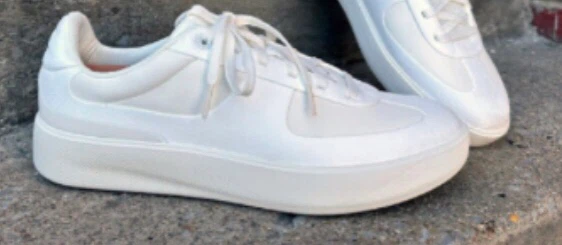 Lululemon white sneakers - photo 3