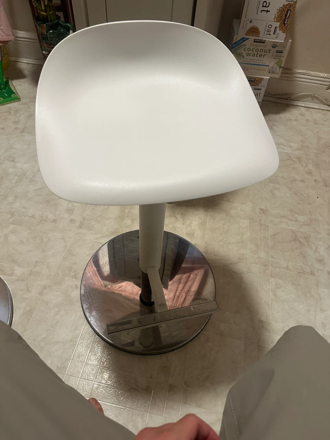 Table chairs - photo 2