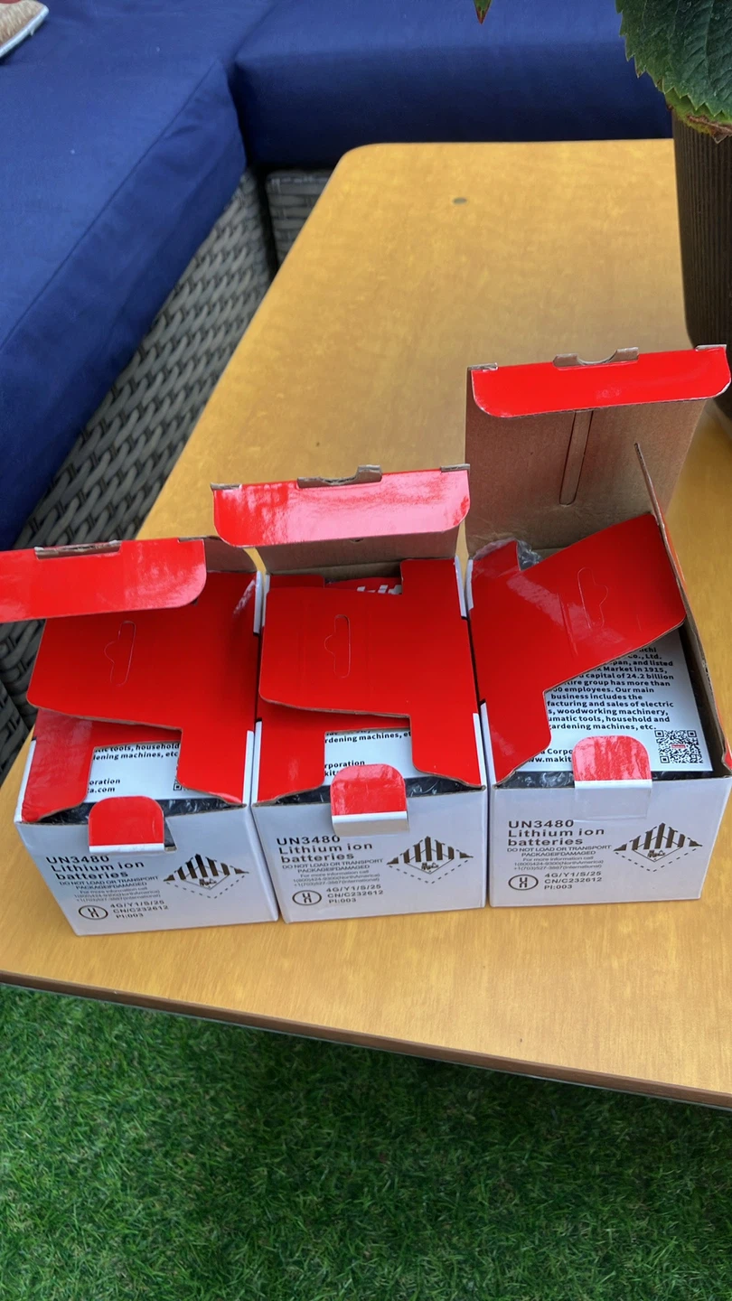 Makita Batteries - photo 2
