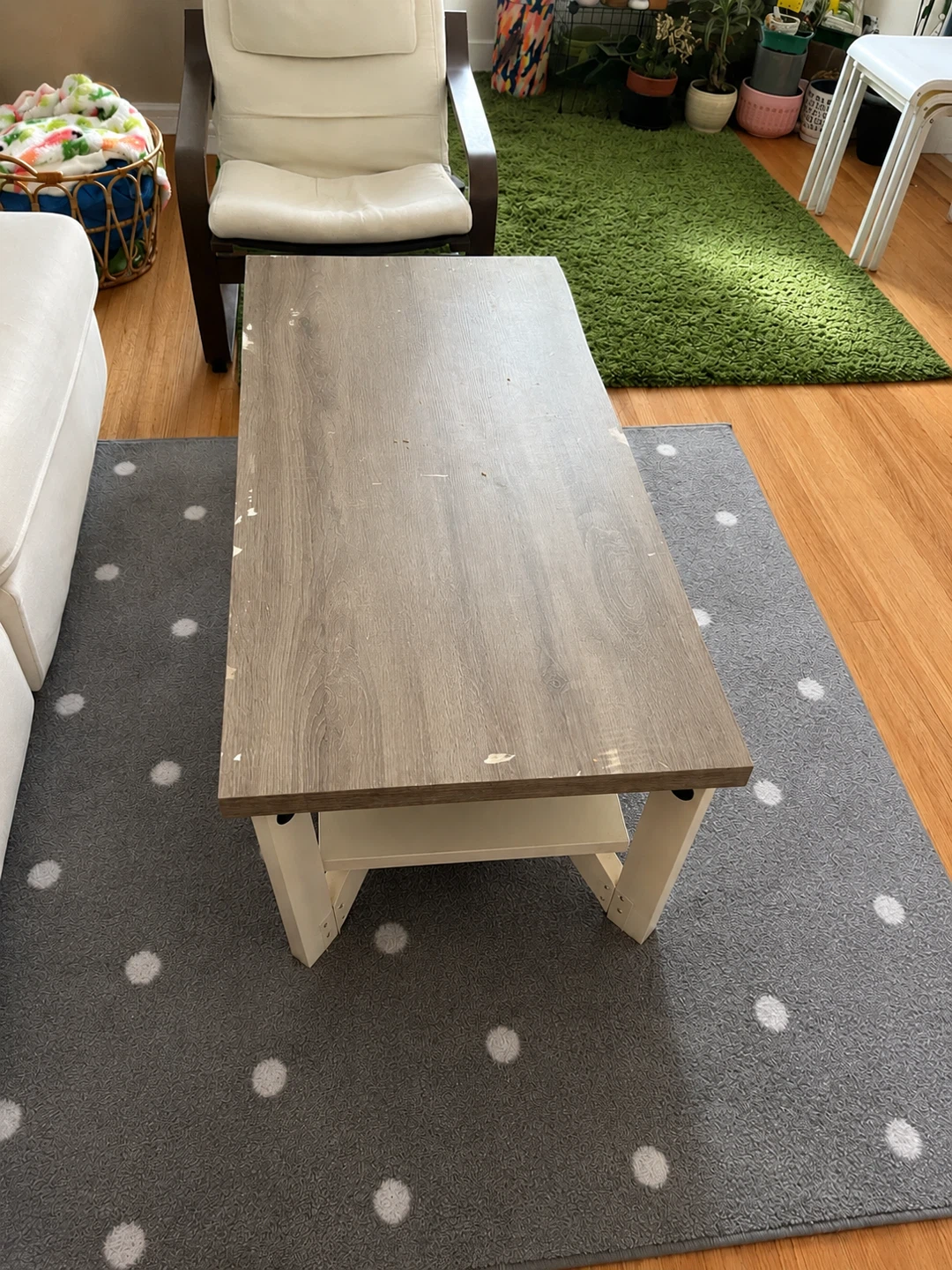 Free coffee Table with bottom Shelf