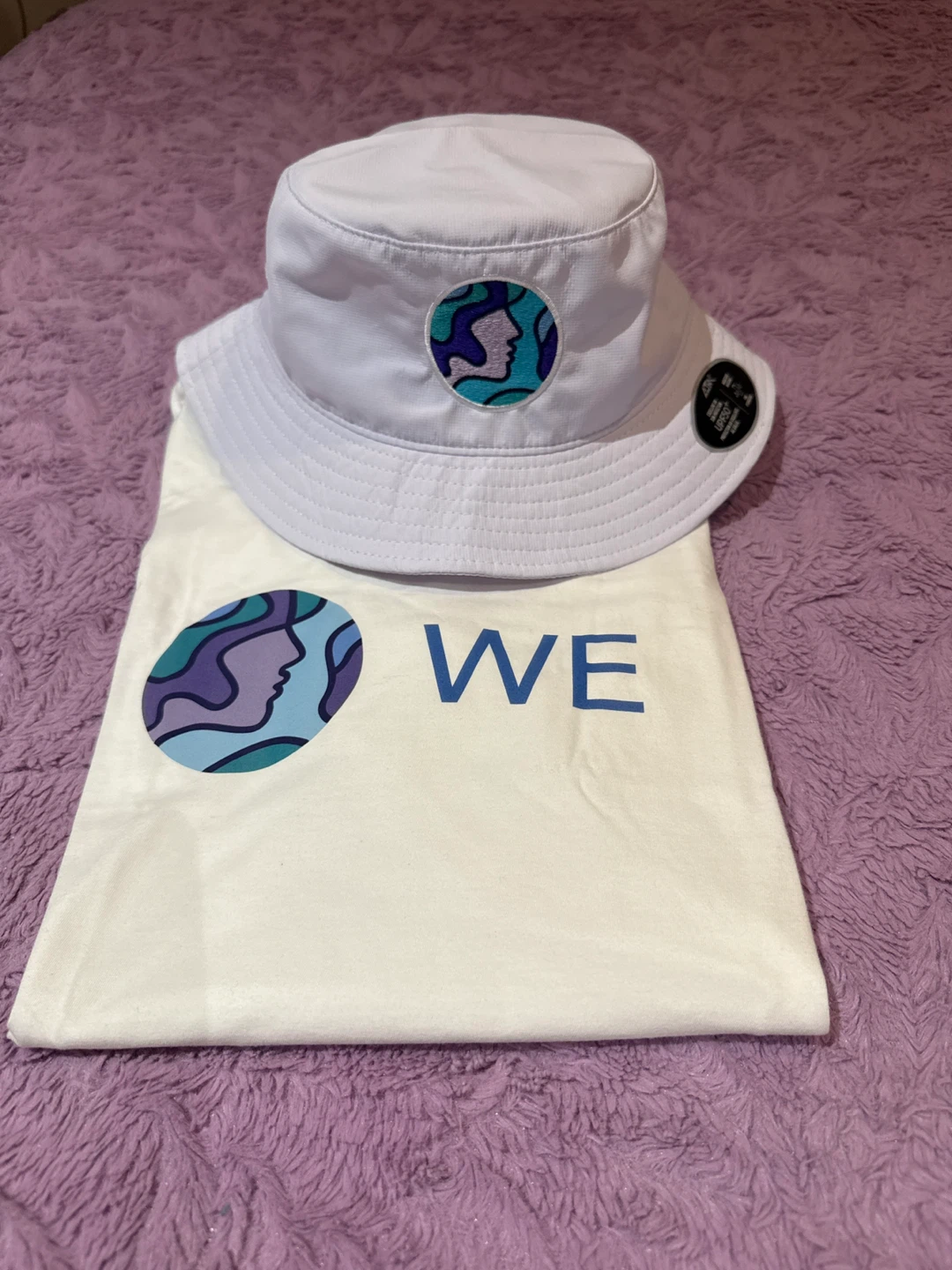 🩵 Bucket Hat and T-Shirt Set