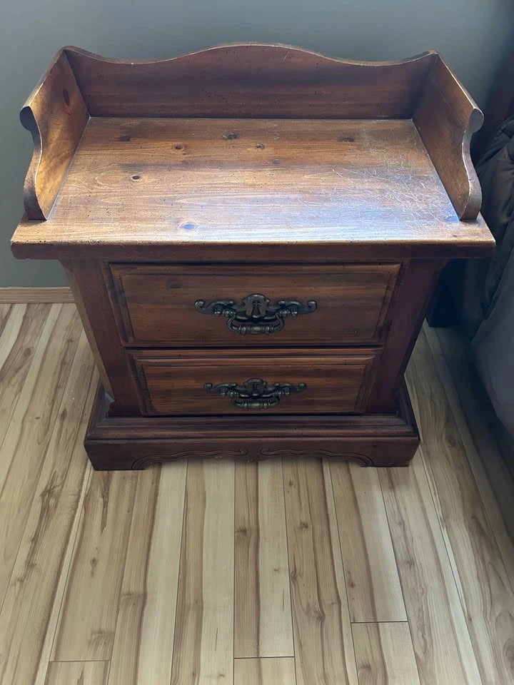 Ethan Allen Old Tavern Pine Bedroom Set - photo 4