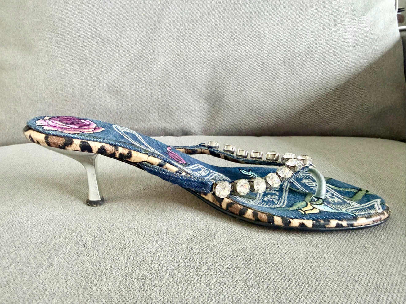 Beverly Feldman Designer Rhinestone Denim Sandals Size 9.5 - photo 5