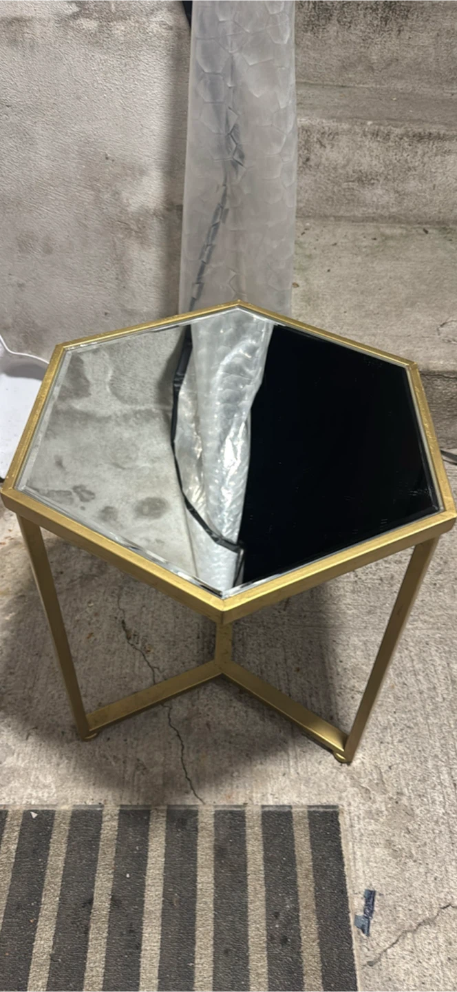 Hexagonal Mirrored Side Table - Gold