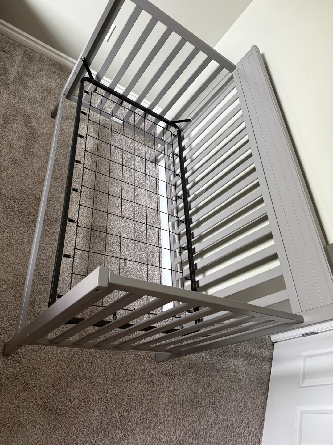 Grey convertible crib - photo 3