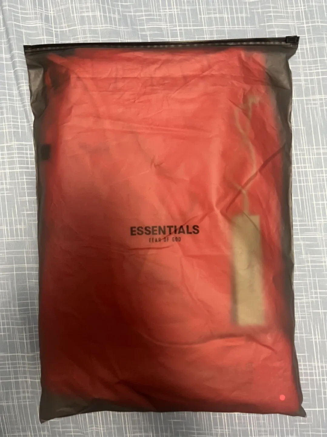 Size XL FW22 Coral Essential Shorts