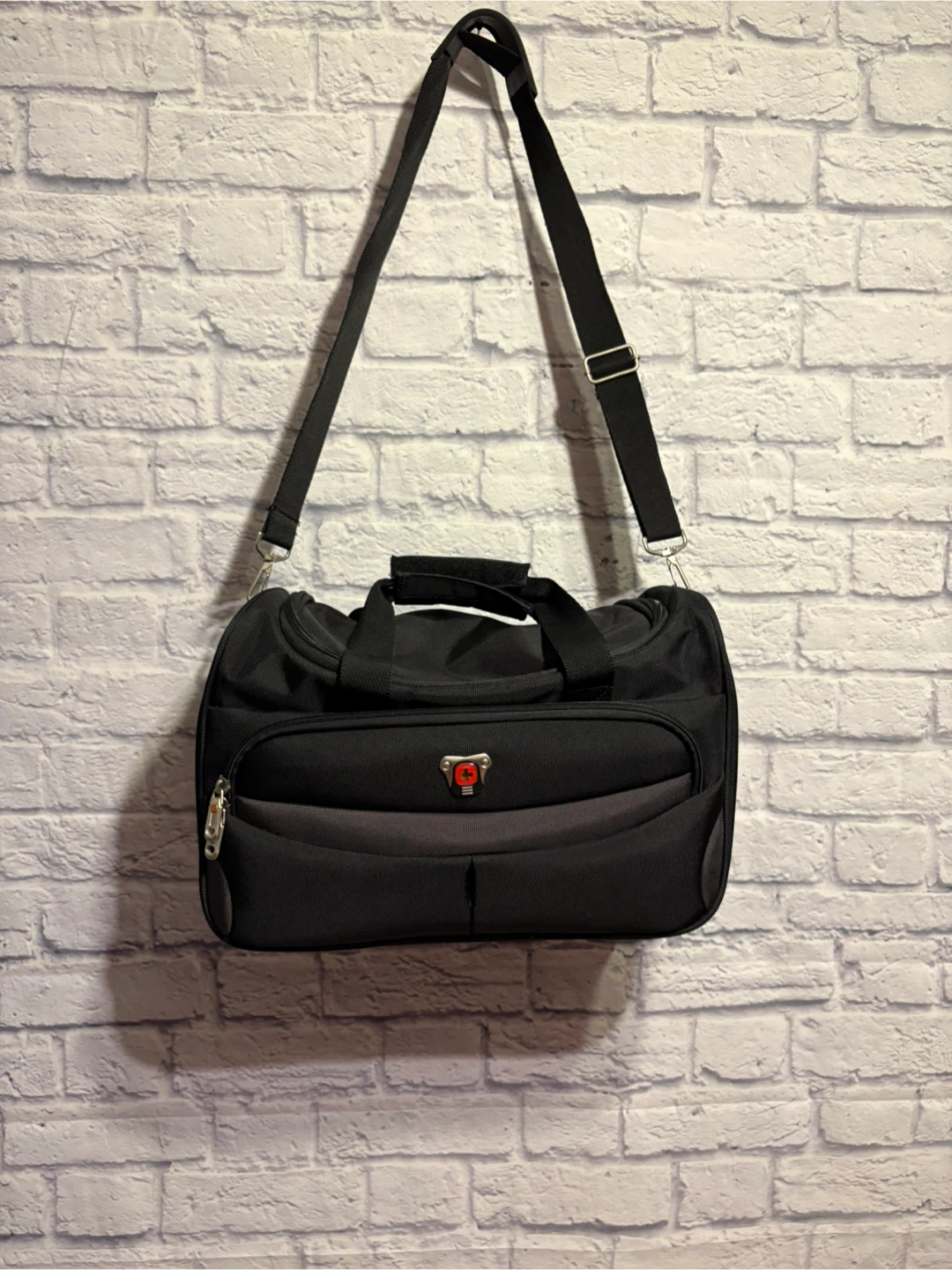SwissGear Black Duffle Bag with Adjustable Strap