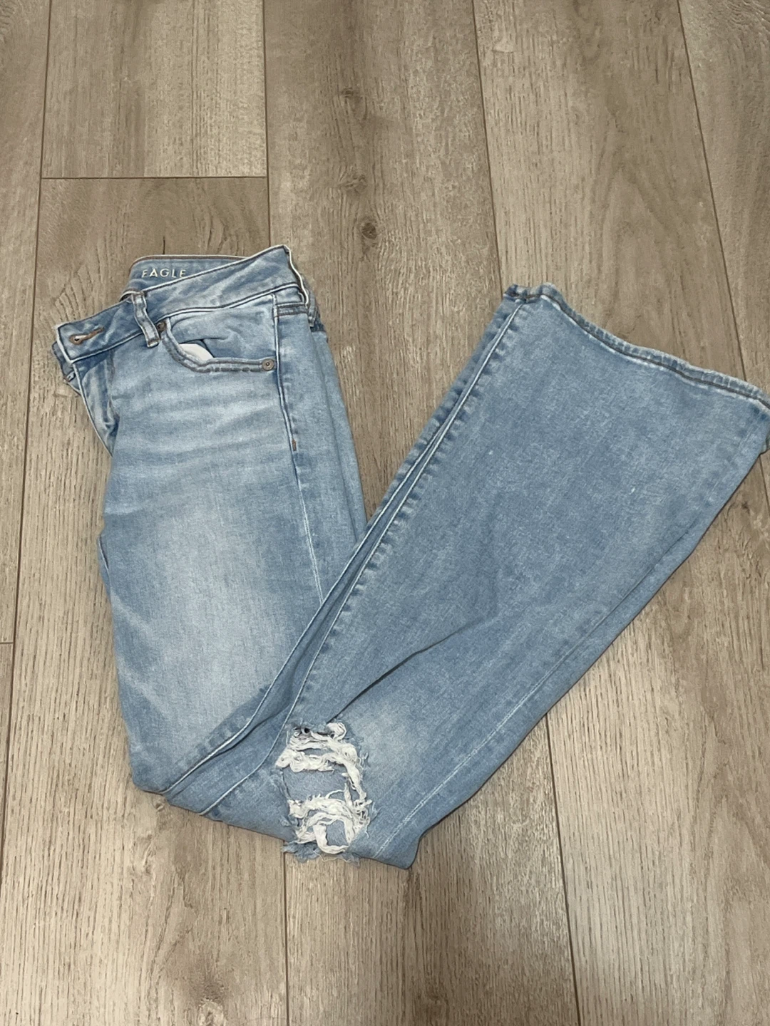 Low rise American Eagle Flare Jeans
