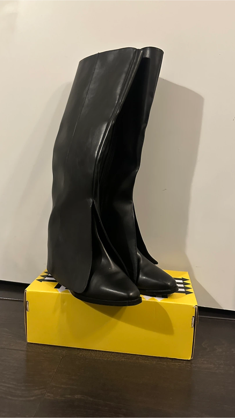 JAPAN Black Knee-High Boots