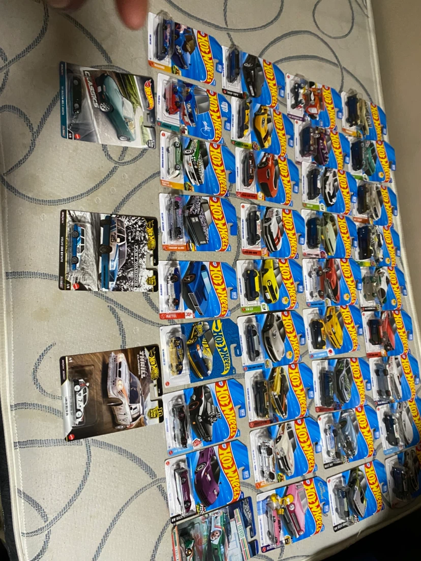 Hot Wheels Die-Cast Cars Lot