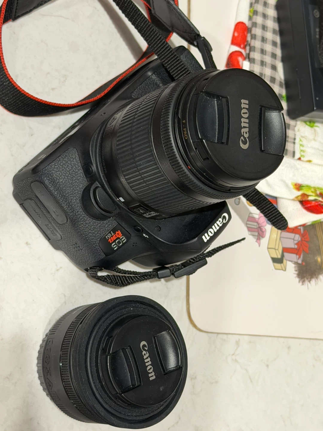 Canon EOS Rebel T6i (750D) DSLR Bundle - photo 2