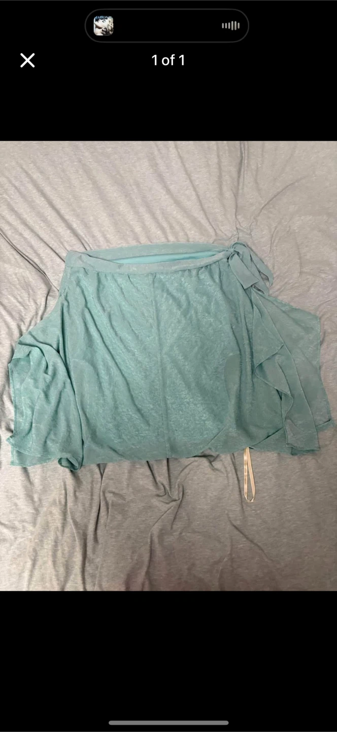 Jessica Simpson beautiful, turquoise skirt (size M women’s)