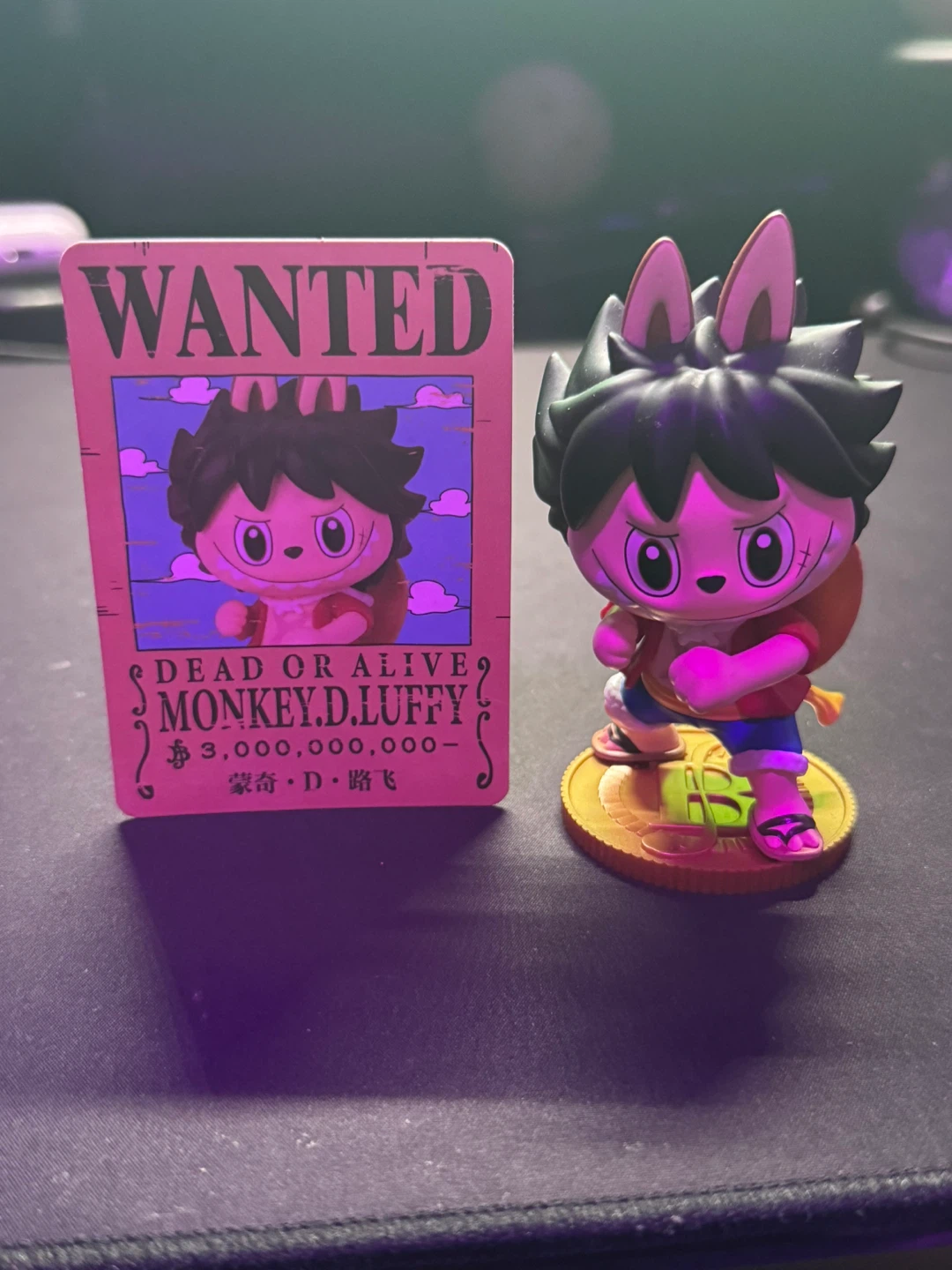 Luffy Labubu figure with card