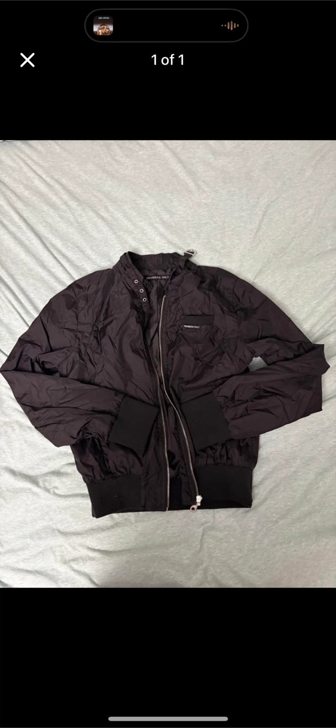 MEMBERS ONLY cool zip up light black jacket (size M women’s)